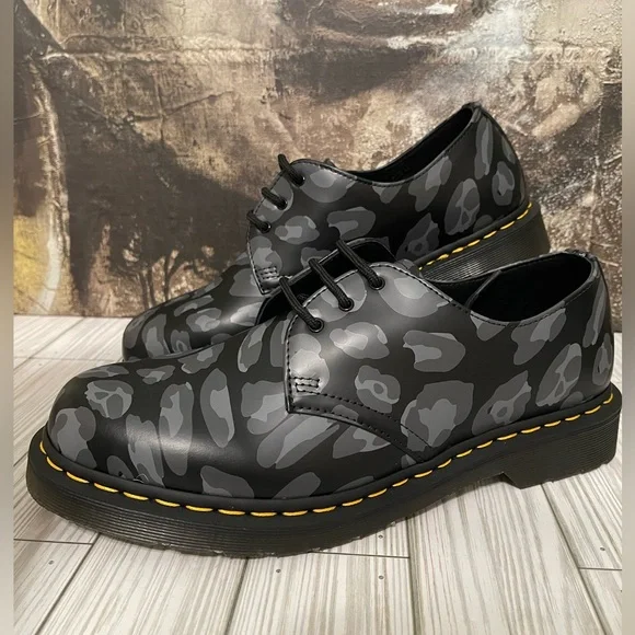Brand New: Doc Martens Skull Leopard Print Oxfords Black Mens Sz 11 - Picture 2 of 9